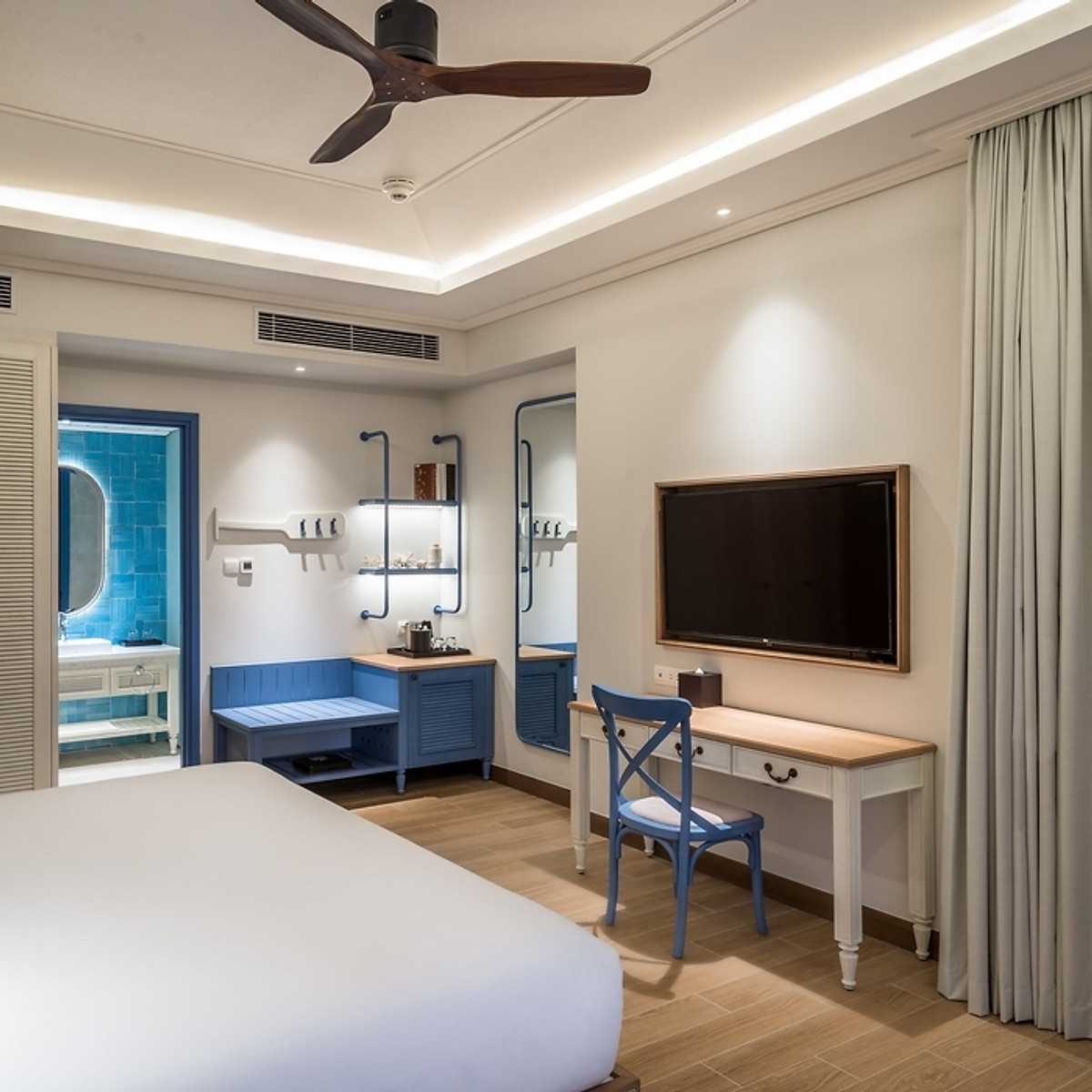 Centara Mirage Resort 5* Mũi Né - Ăn sáng + Vui chơi công viên nước