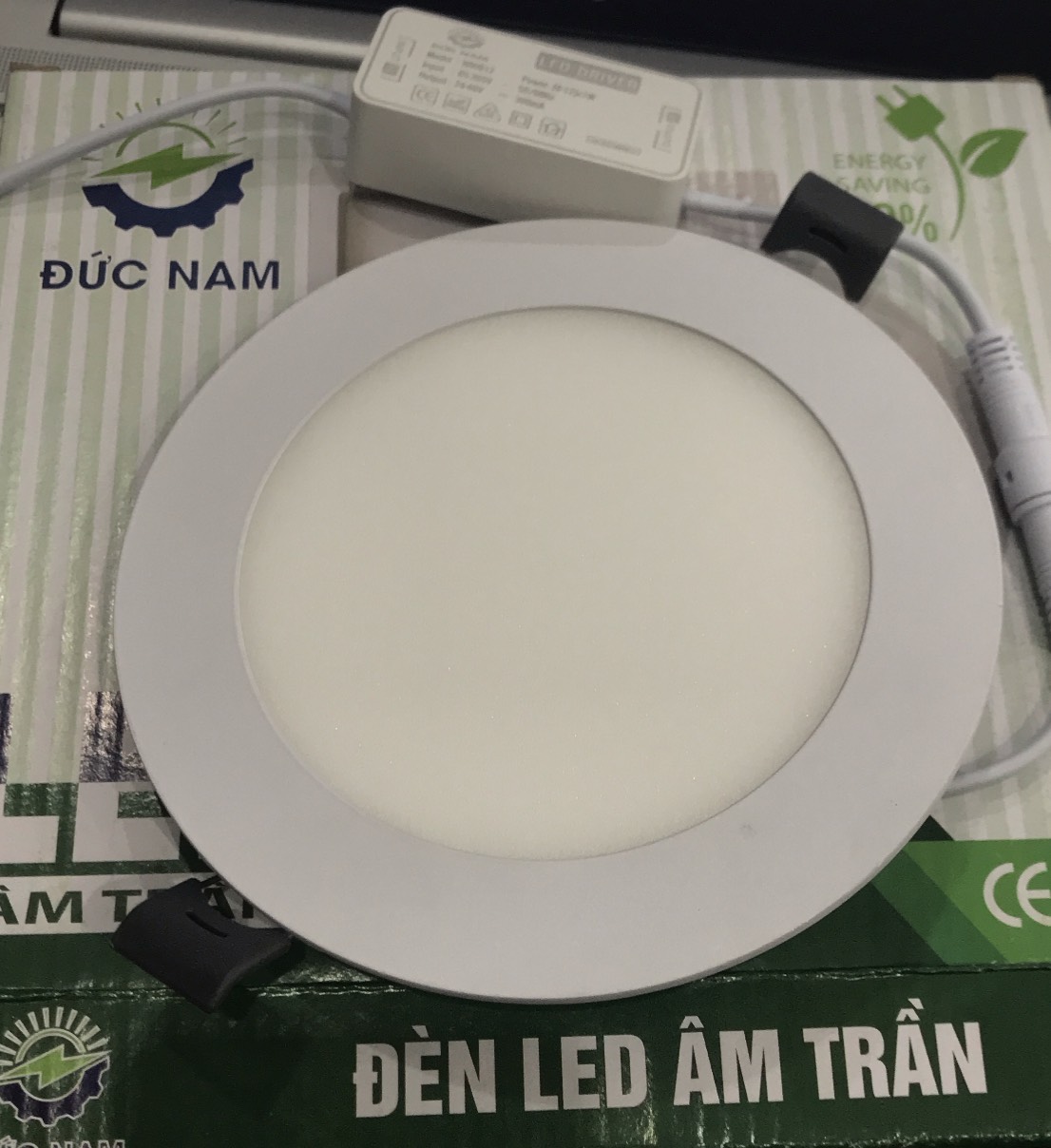 Đèn led âm trần 9w