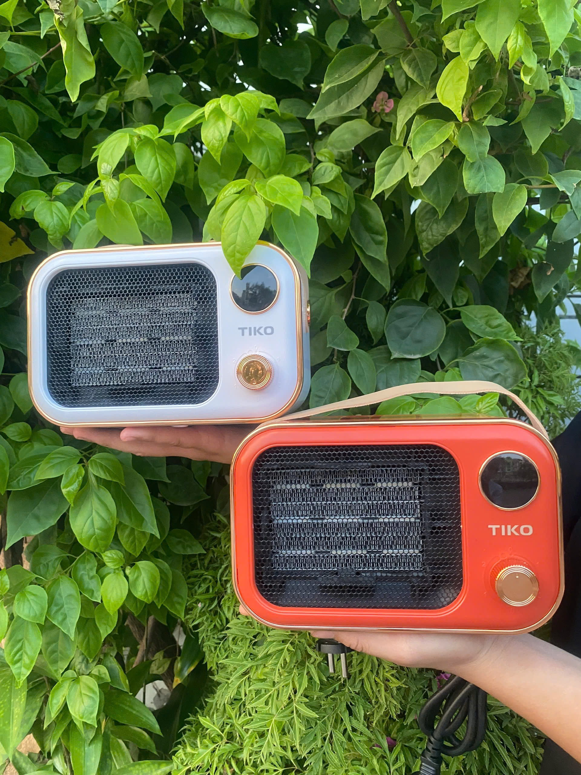 Máy Sưởi Gốm TIKO TK850 Để Bàn Làm Nóng Nhanh, Không Gây Khô, Sưởi Ấm Phòng Ngủ Phòng Khách hàng nhập khẩu