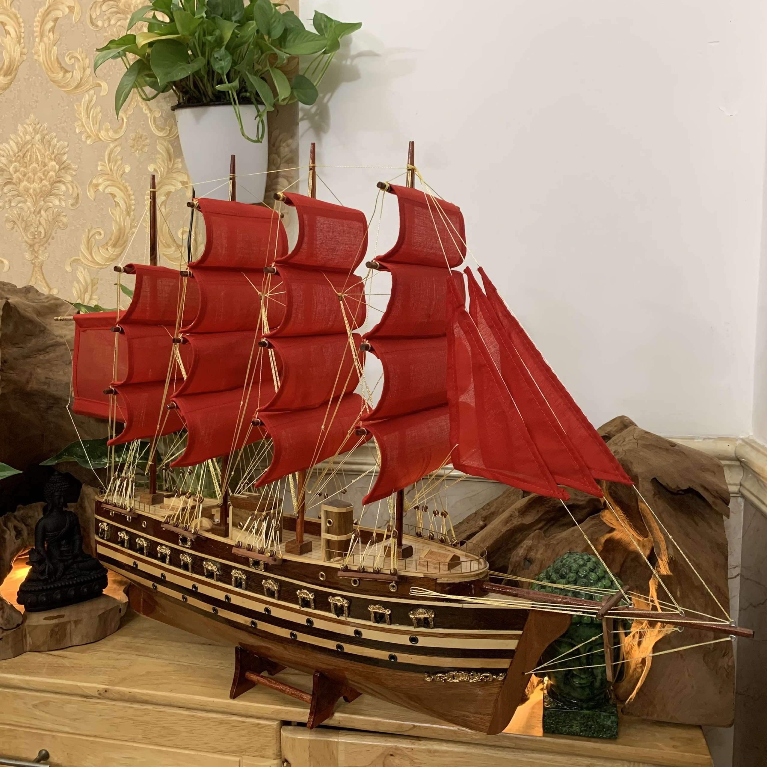 Mô hình tàu gỗ thuyền trang trí tàu chiến cổ JYLLAND_Đan Mạch - Thân tàu dài 60cm - Gỗ Tràm bông vàng- Buồm màu Đỏ