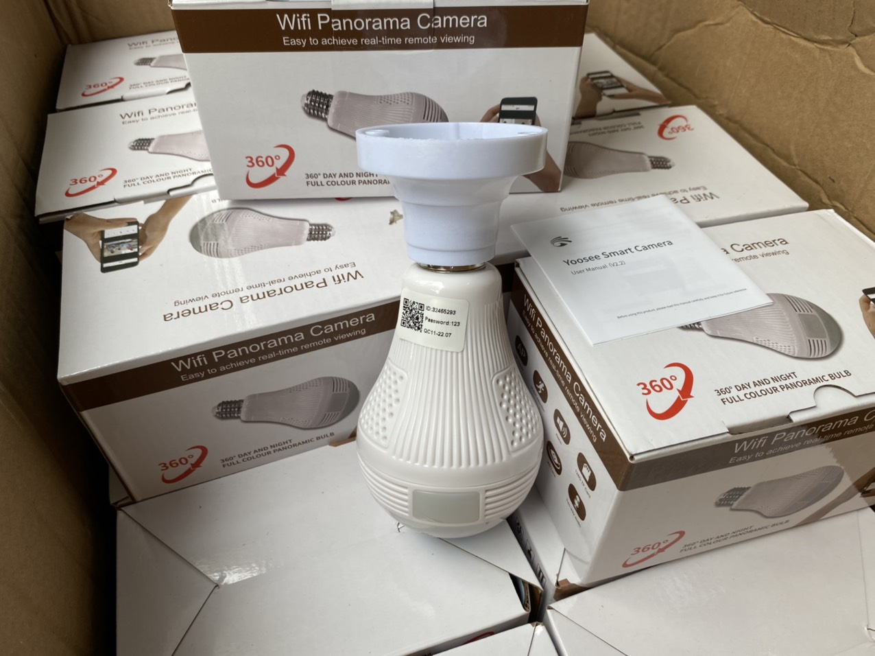 CAMERA WIFI Yoosee QUAN SÁT 360 HÌNH BÓNG ĐIỆN CÓ MÀU ĐÊM đàm thoại 2 chiều - hổ trợ thẻ nhớ lên đến 128Gb - hàng nhập khẩu