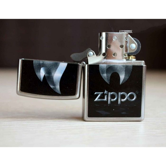 Bật Lửa Zippo Flame Street Chrome Chính Hãng Usa