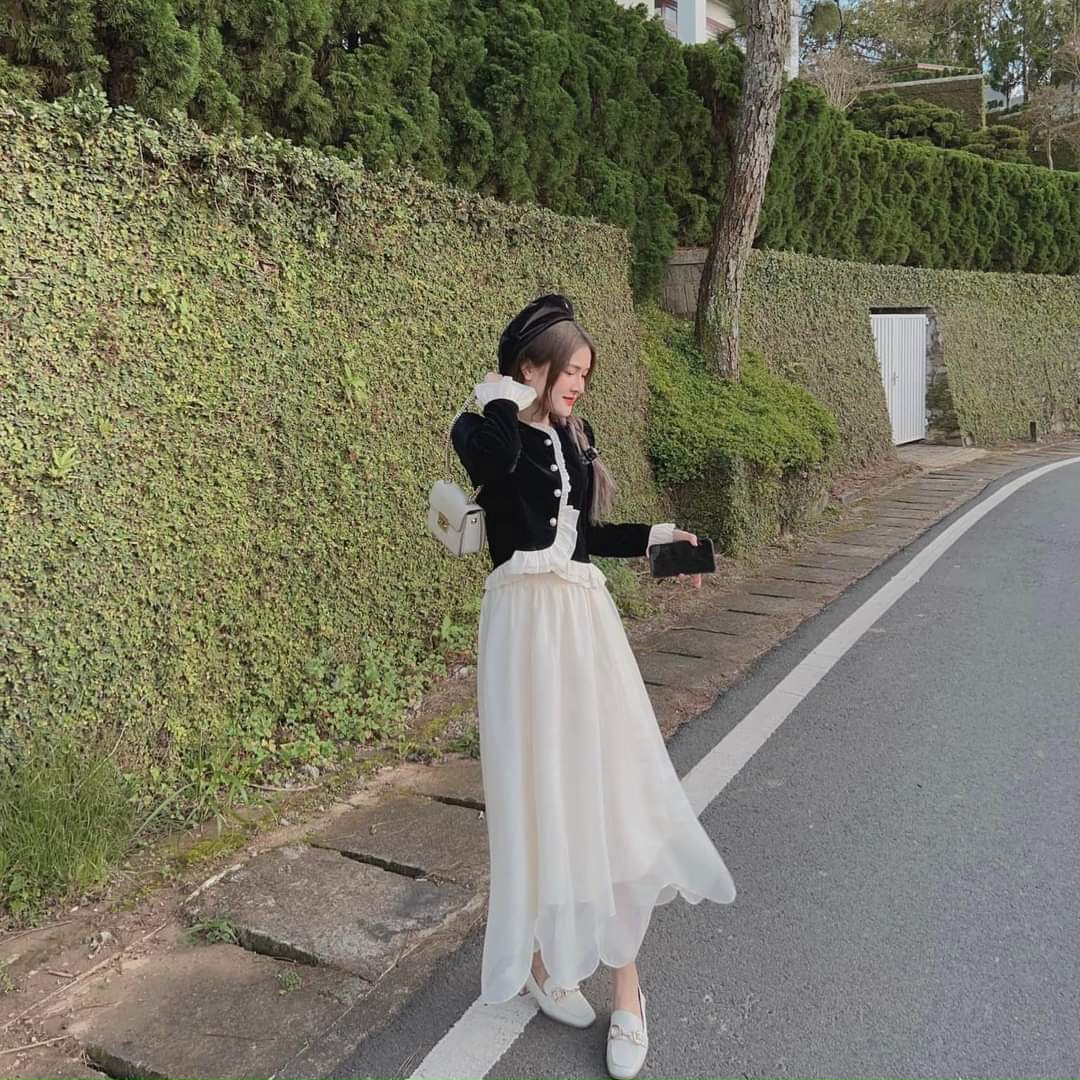 SÉT VÁY LAI TAM GIÁC KÈM ÁO TAY DÀI BÈO VOAN