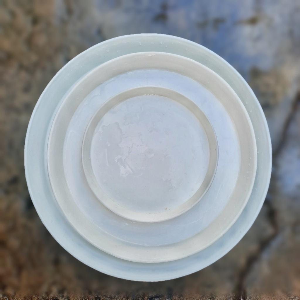Dĩa nhựa tròn đường kính 15cm - 20cm lót chậu cây, chất liệu dày dặn, bền đẹp không ố màu