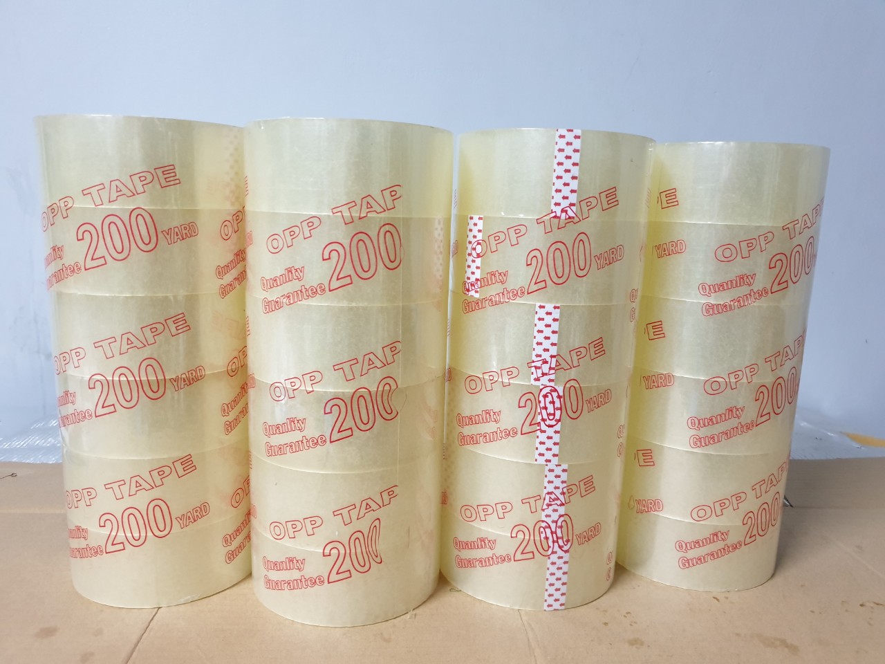 1 cây băng keo 200 yard