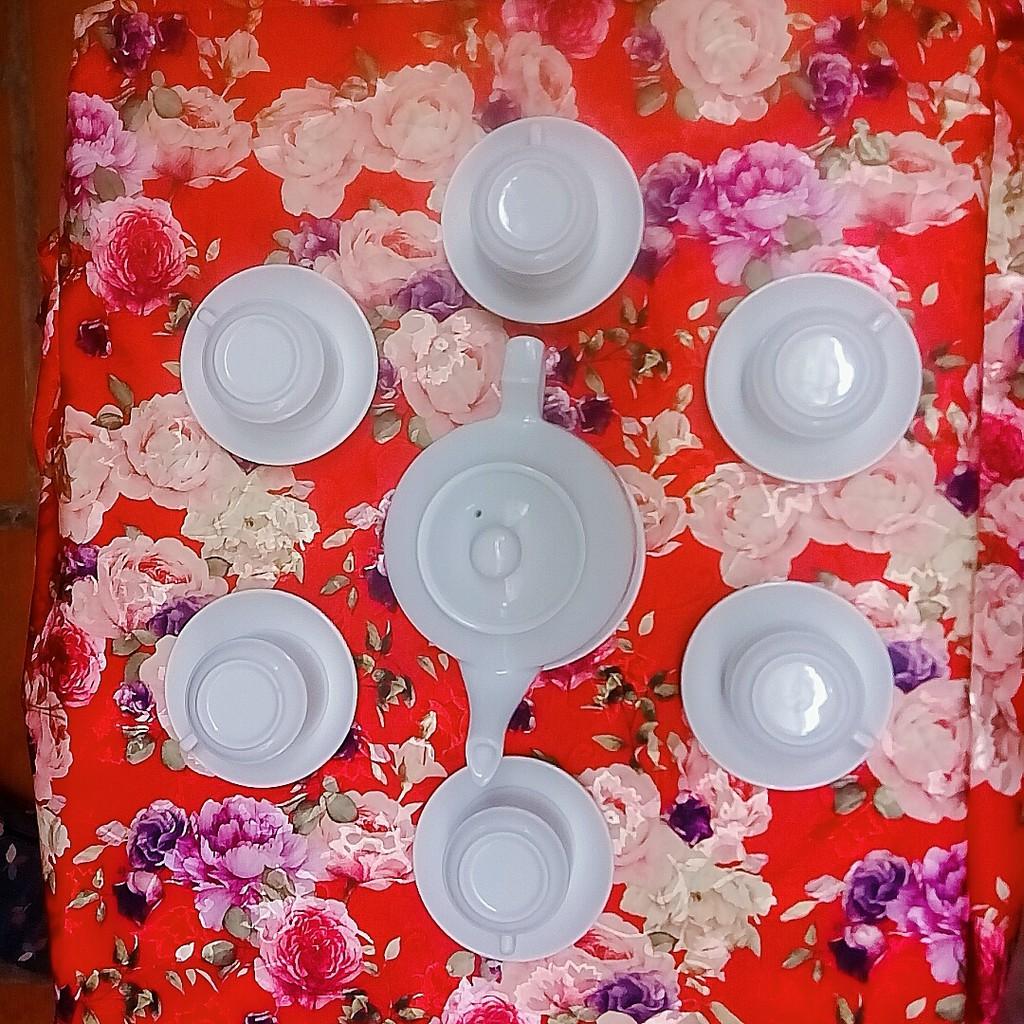 Bộ ấm chén uống trà dáng vuông cỡ S2 có đĩa