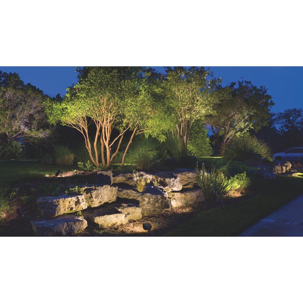 Đèn cắm cỏ trang trí sân vườn