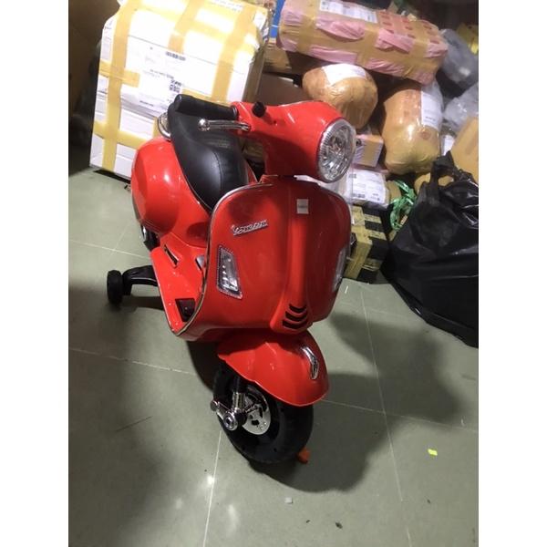 Xe máy điện cao cấp Vespa Q618