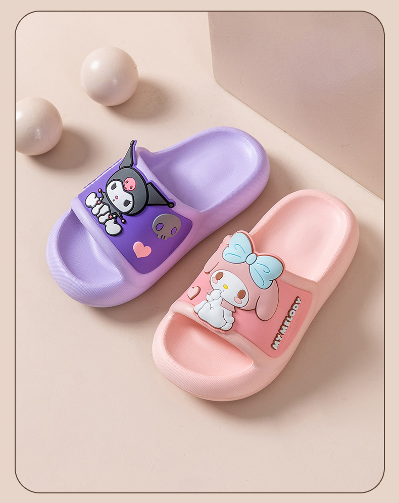 Dép đế mềm chống trượt gắn hình KUROMI đáng yêu dành cho bé - DTE9083