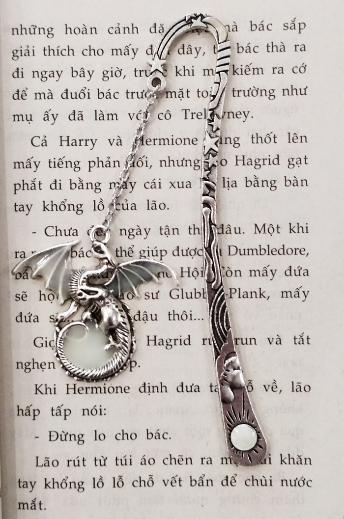 Kẹp sách bookmark dạ quang Rồng