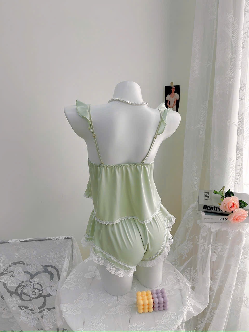 Bộ Đồ Ngủ B131 Lụa Quảng Châu Cao Cấp Kèm Mút Sẵn Tiểu Thư Xinh Xắn