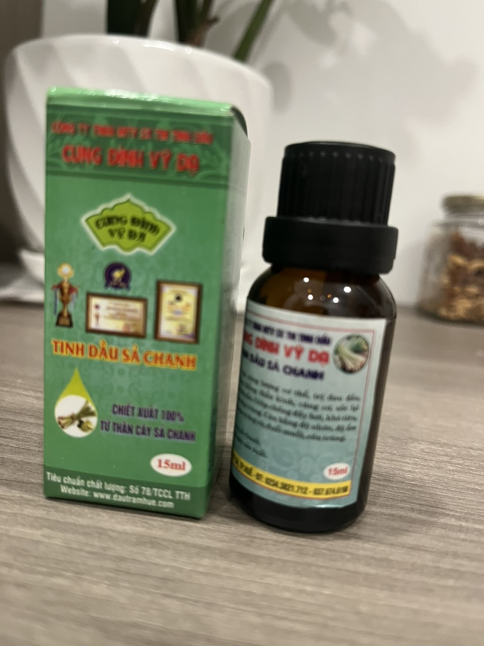 Tinh dầu Sả Chanh Cung Đình Vỹ Dạ