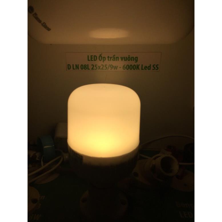 Bóng led trụ 20w ánh sáng vàng dùng trang trí cho cửa hàng,  nhà cửa.