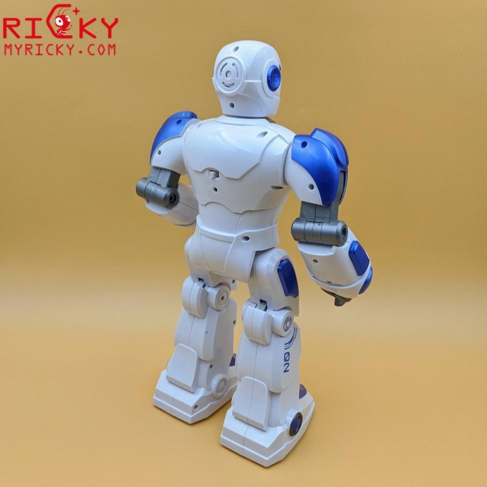 Robot điều khiển biển diễn theo nhạc, nhiều chức năng