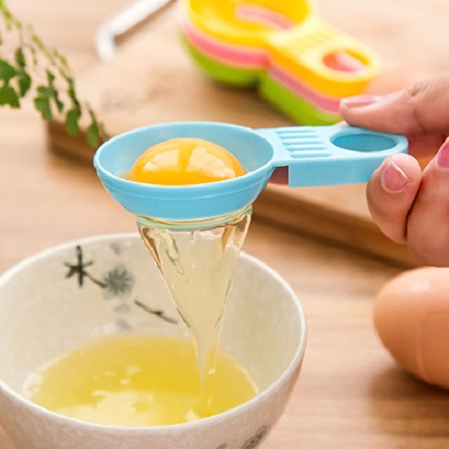 Dụng Cụ Tách Lòng Đỏ Trứng Gà Thông Minh Tiện Dụng - Màu Ngẫu Nhiên
