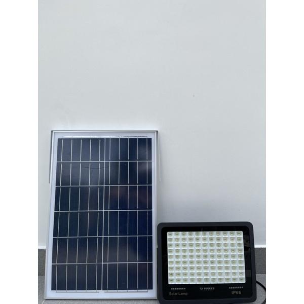 Đèn năng lượng mặt trời 200W mắt lồi sáng xa rộng sáng liên tục 12 tiếng chống nước IP67