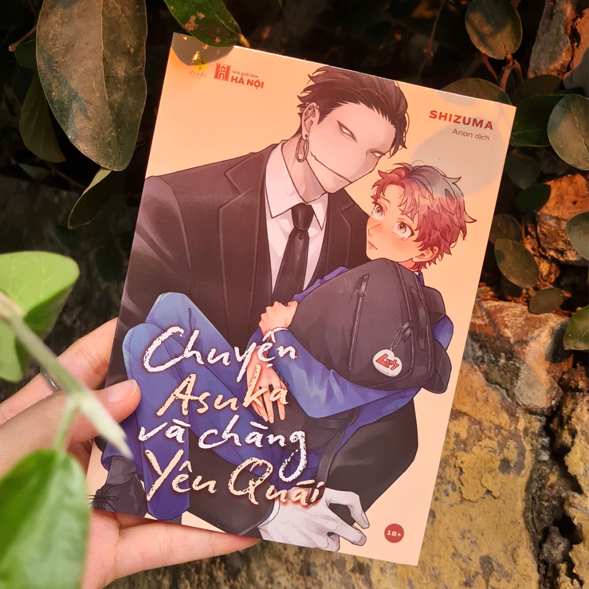 Sách - Chuyện Asuka Và Chàng Yêu Quái - Shizuma