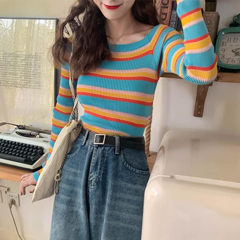 Áo thun dài tay dáng ôm họa tiết sọc ngang