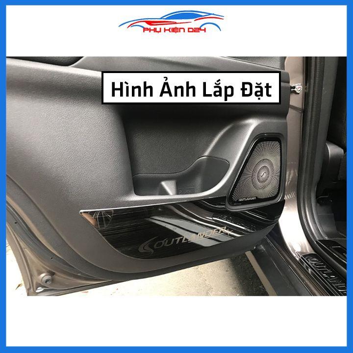 Bộ ốp tapli Outlander 2017-2018-2019-2020-2021-2022 vân Titan chống xước va đập khi mở cửa và làm đẹp xe