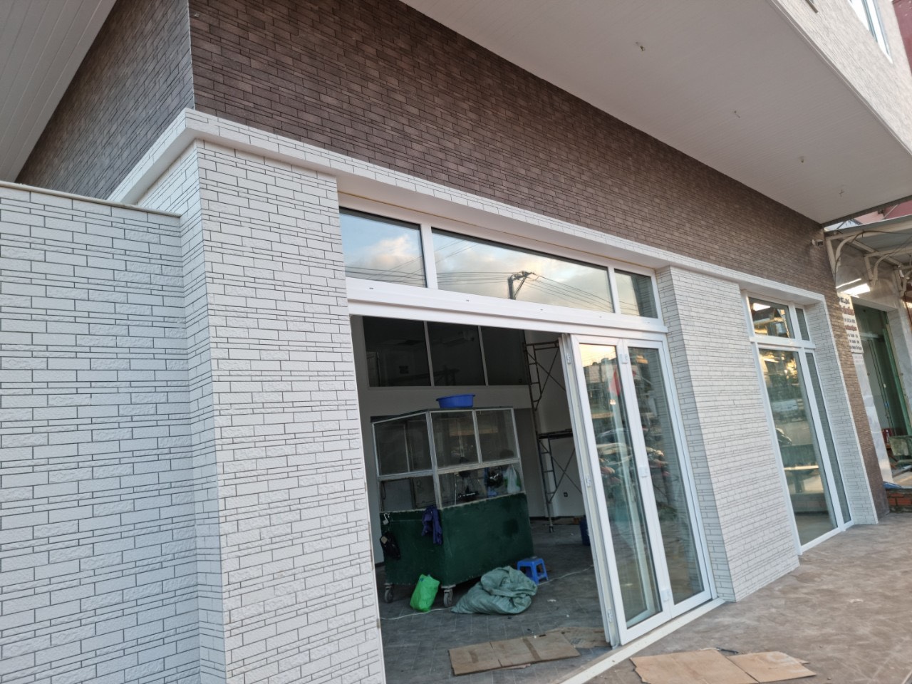 Gạch Nhật Bản: Sophia Plus