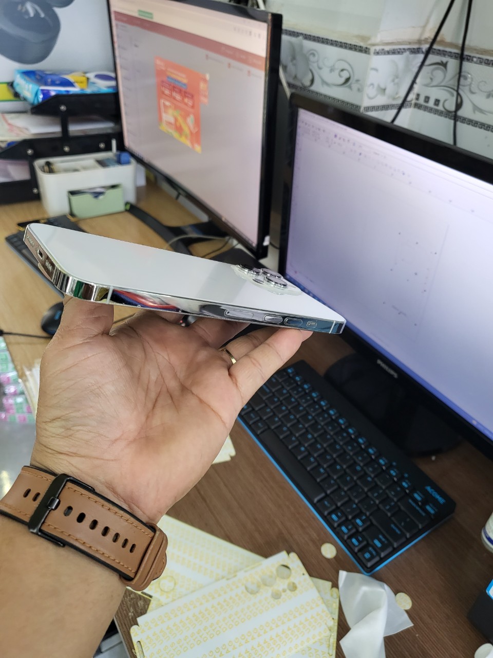Miếng Dán dẻo Film PPF dành cho iphone 11 đến 15 pro max , miếng dán dán chuẩn từng chi tiết, full từng lỗ loa, bảo vệ máy toàn diện