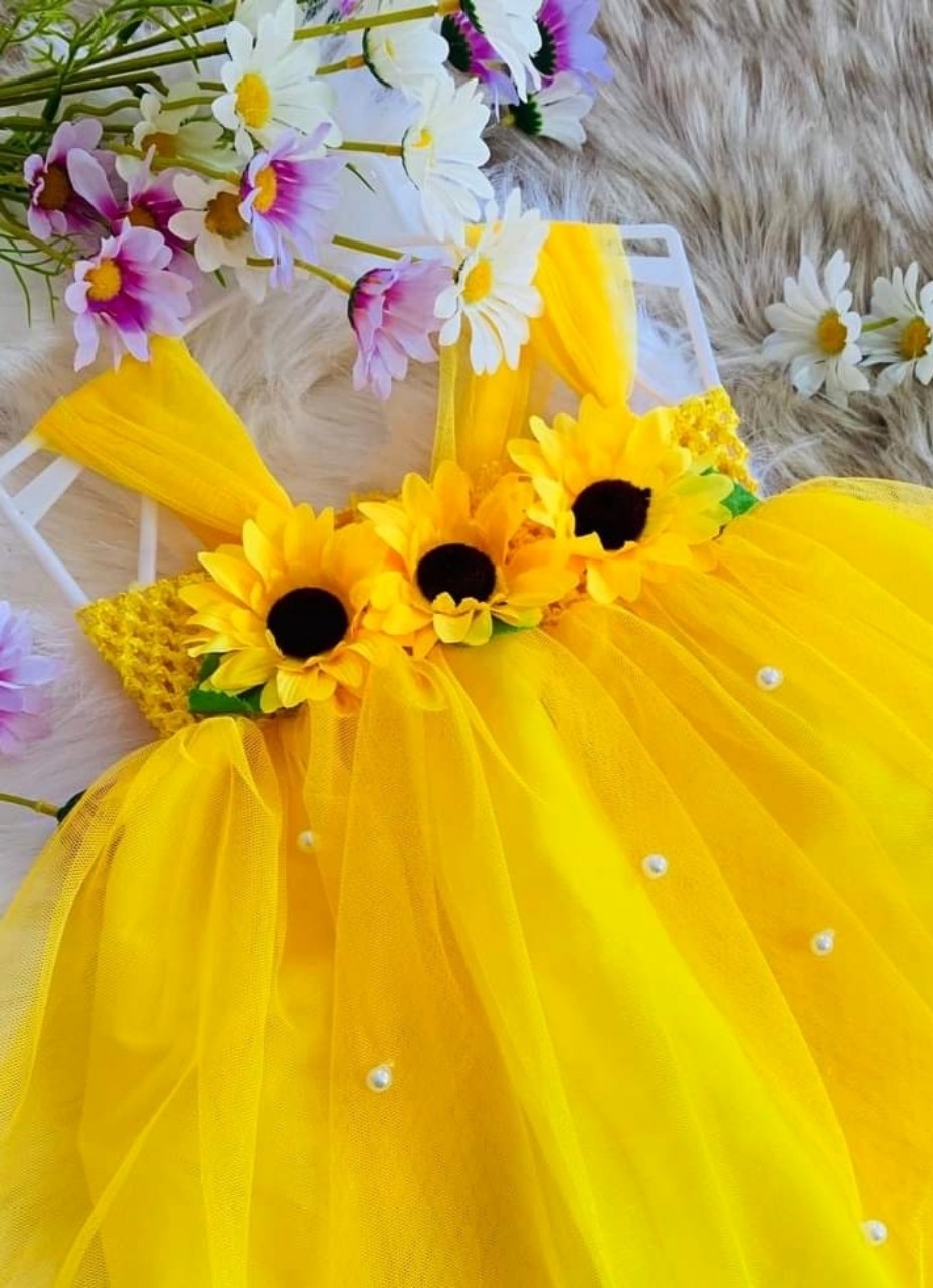 Đầm công chúa tutu dễ thương cho bé - hoa hướng dương