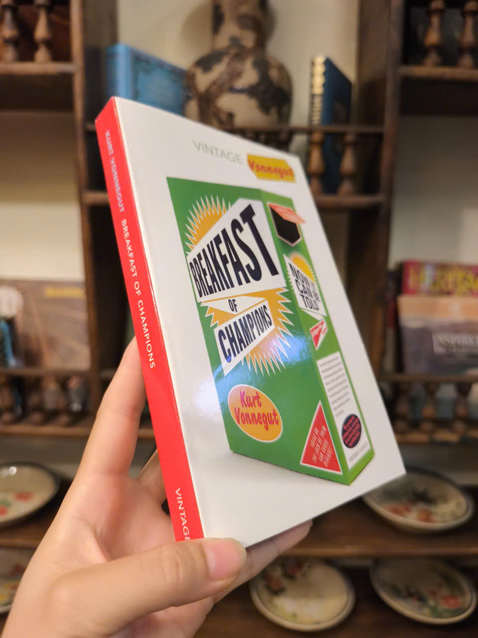 Sách - Breakfast of Champions by Kurt Vonnegut | Vintage Classic Science Fiction English Book
