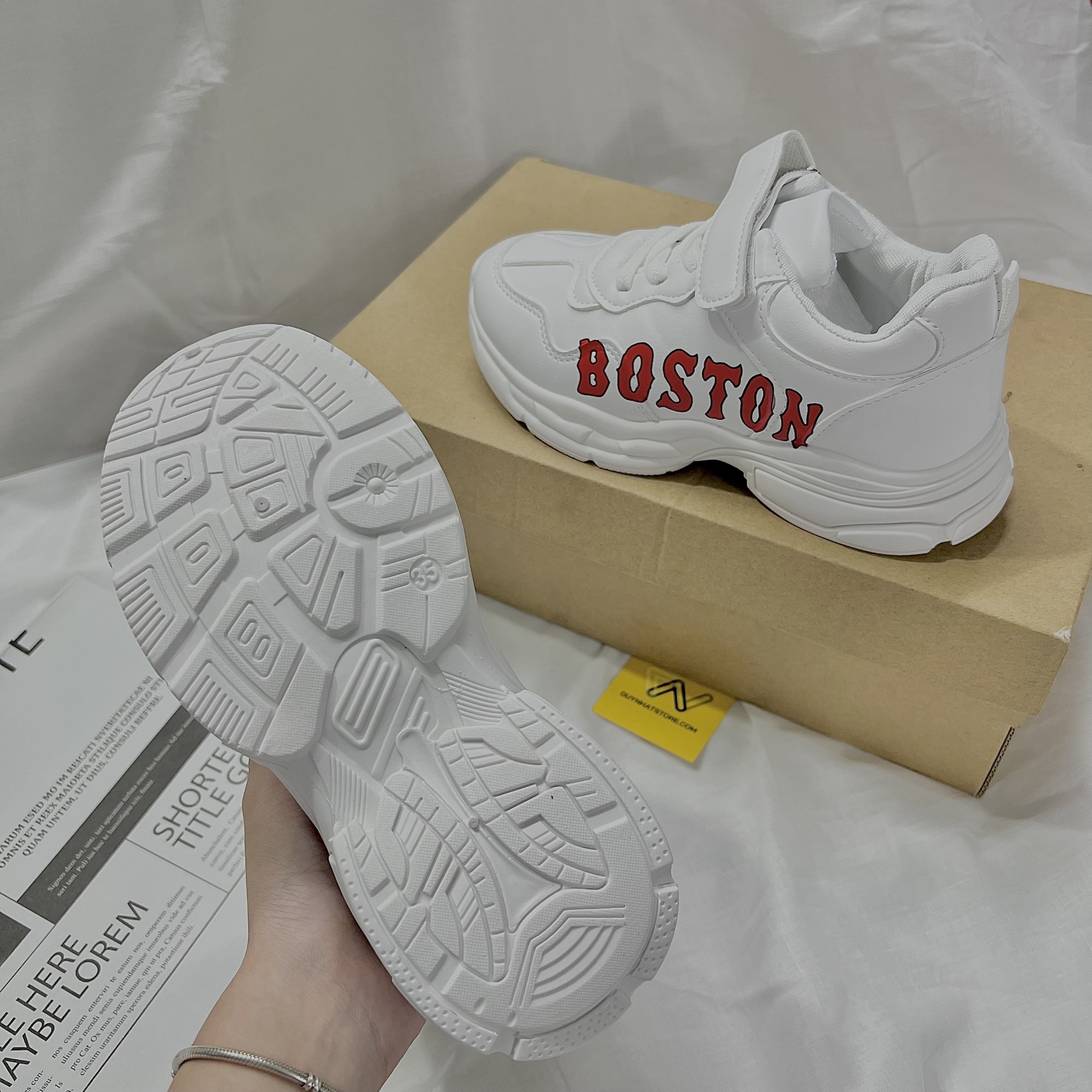 Giày Thể Thao Em Bé Trai Gái Nữ Màu Trắng Full Duy Nhật Store Size Lớn Uzzang Dây Dán Dễ Thương Sneaker Bata Chữ NY Đỏ