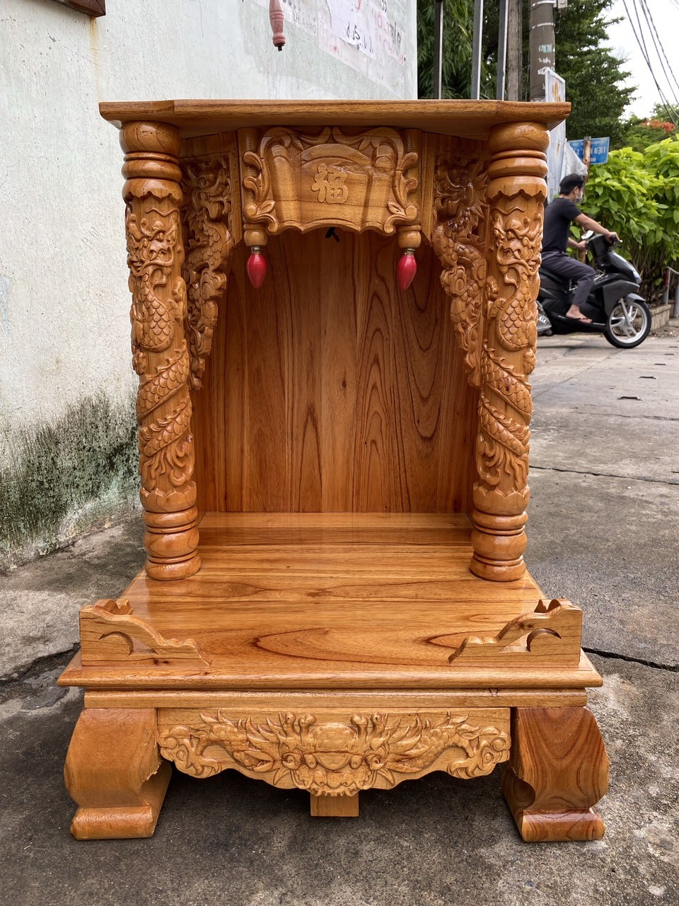 Bàn thờ thần tài ông địa gỗ xoan cao cấp 56x81 cm (0988.687.165 )