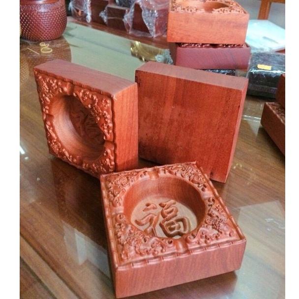 Gạt tàn thuốc gỗ hương nguyên khối tiện vuông chạm chữ phong thủy size to - BẢO HÀNH GỖ 10 NĂM