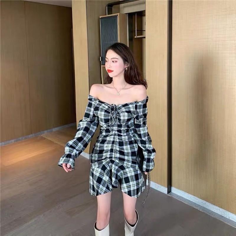 Đầm trễ vai caro đuôi cá dây rút ngực summer 2020