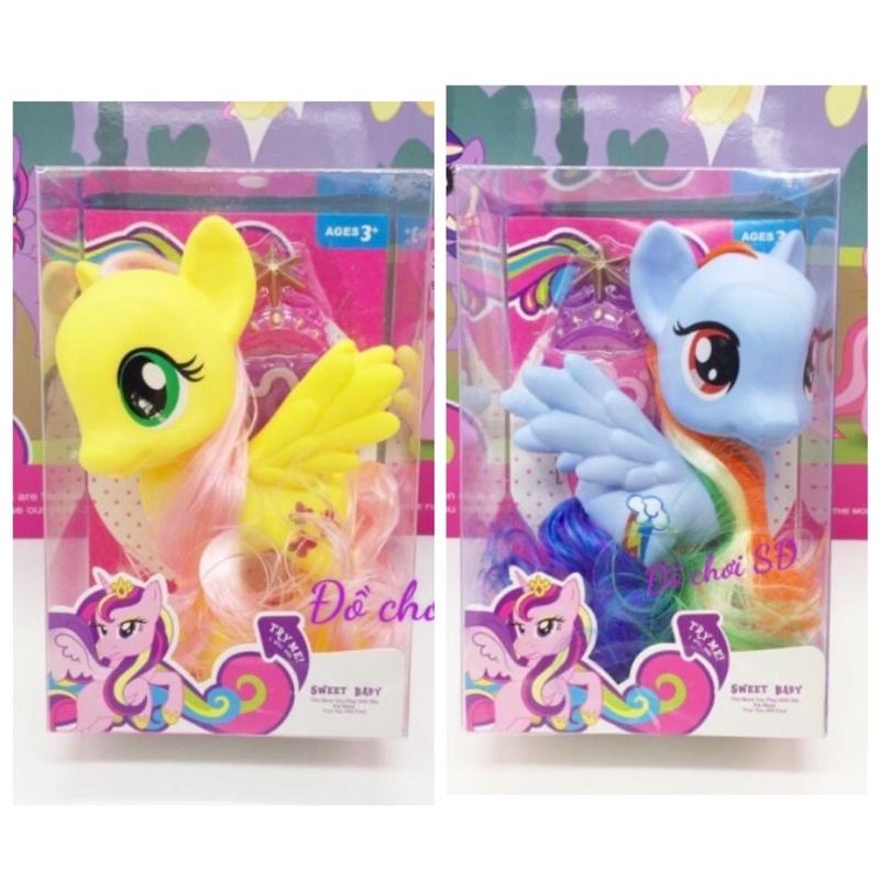 Mô hình ngựa pony - xanh dương và vàng