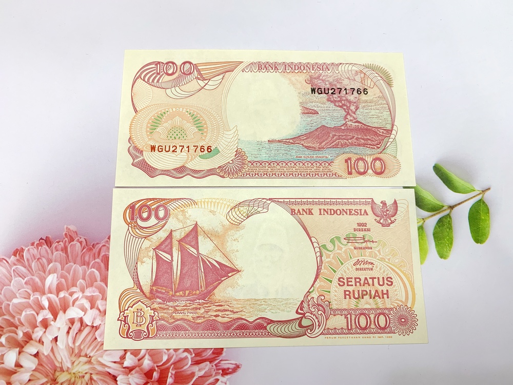 Tờ tiền thuận buồm xuôi gió Indonesia 100 Rupiah phong thủy làm quà tặng -  tặng phơi nylon bảo quản tiền