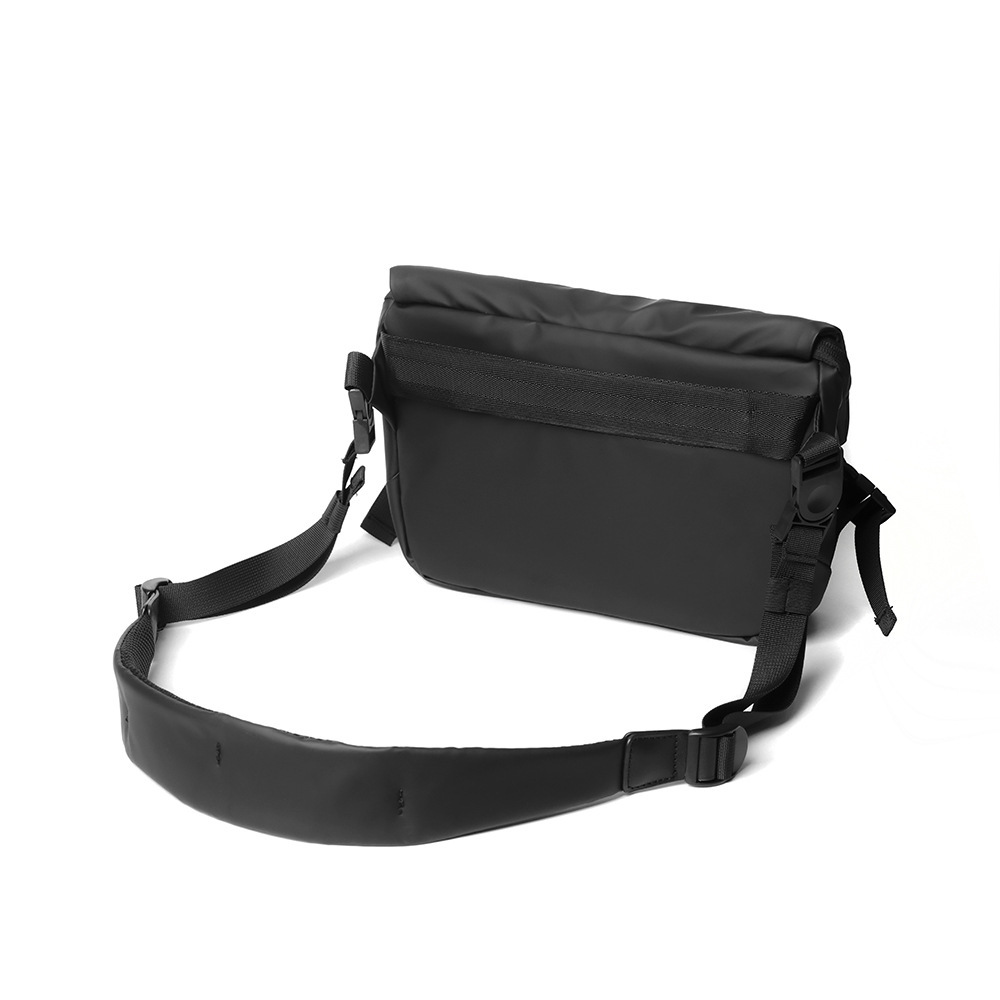 Túi đeo chéo nam phong cách mới  - BEE GEE TDCN9187 Kích thước : rộng 30cm X cao 19cm X dày 9cm