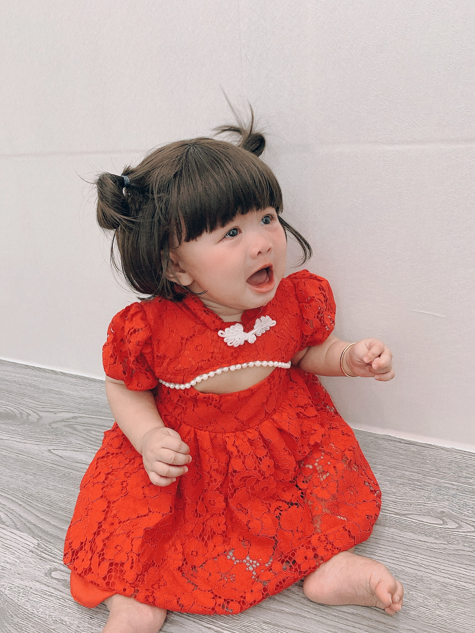 Váy Đỏ Ren Cổ Tàu Cho Bé Gái 4 - 18kg Tay Ngắn Xinh Xắn