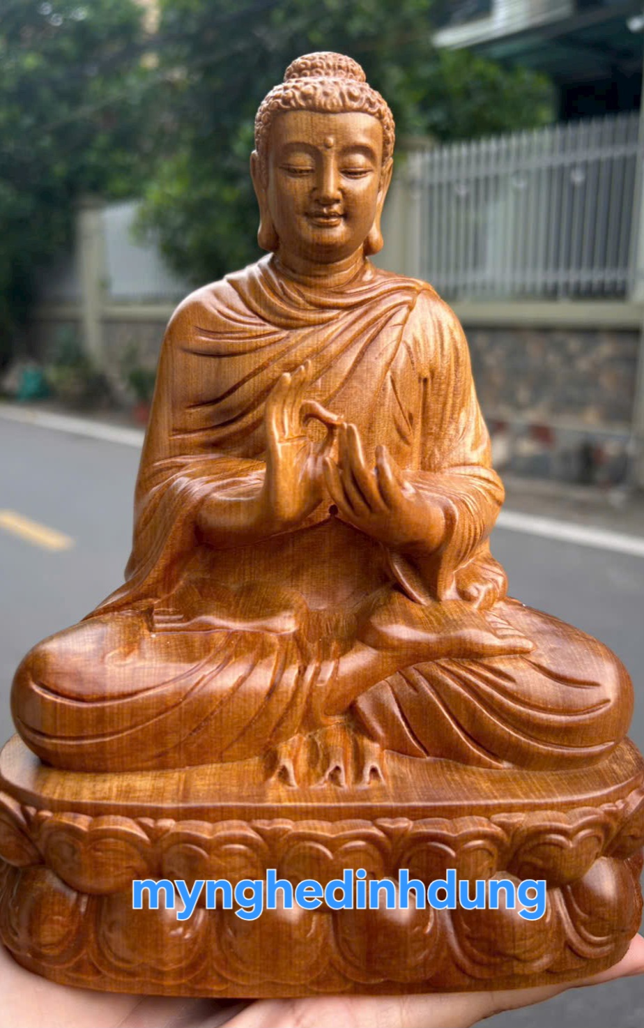 Tượng phật thích ca mẫu ni phật gỗ bách xanh thơm ngọt cao 15x10x8cm