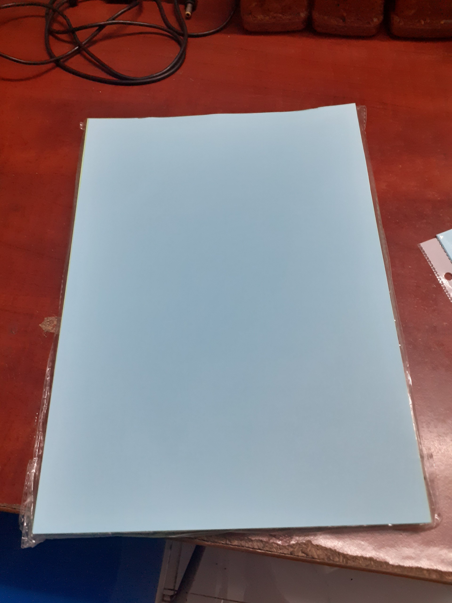Bìa màu thái lan A4 180gsm (100 tờ/xấp)