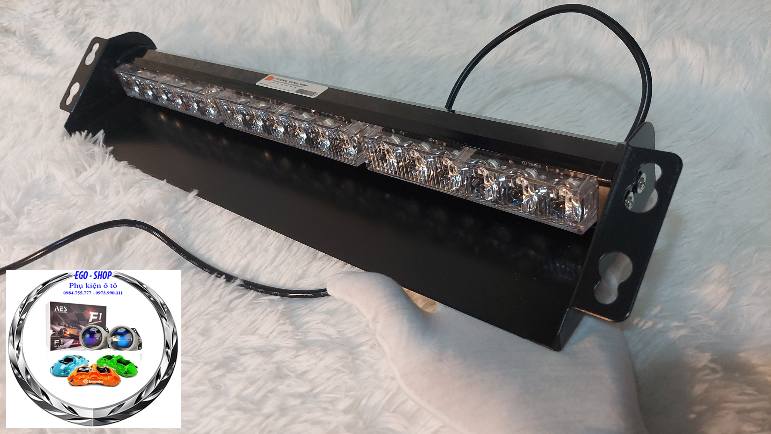 Đèn chớp Police xanh đỏ 12V 18W 18 LED cao cấp gắn kính cho xe cảnh sát, quân sự, xe ưu tiên.