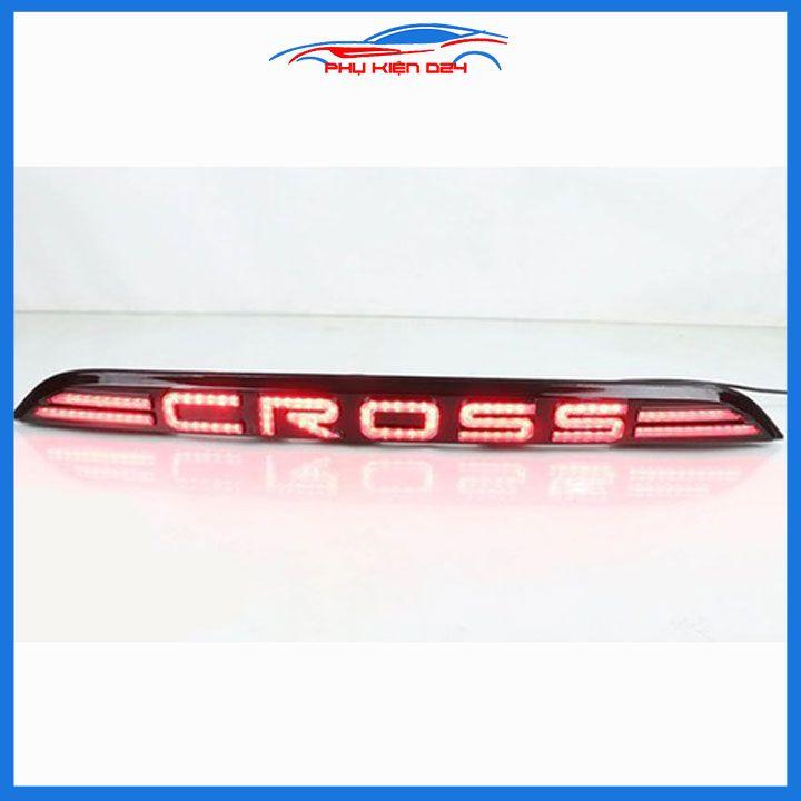 Ốp tay cốp sau có đèn led Toyota Cross 2020-2022 màu đen ánh sáng đỏ, màu trắng sáng vàng trang trí xe