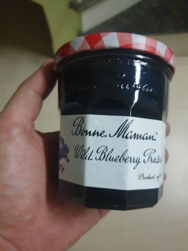 Mứt Quả Việt Quất Hiệu Bonne Maman (Bonne Maman Wild Blueberry Preserve ) 370g