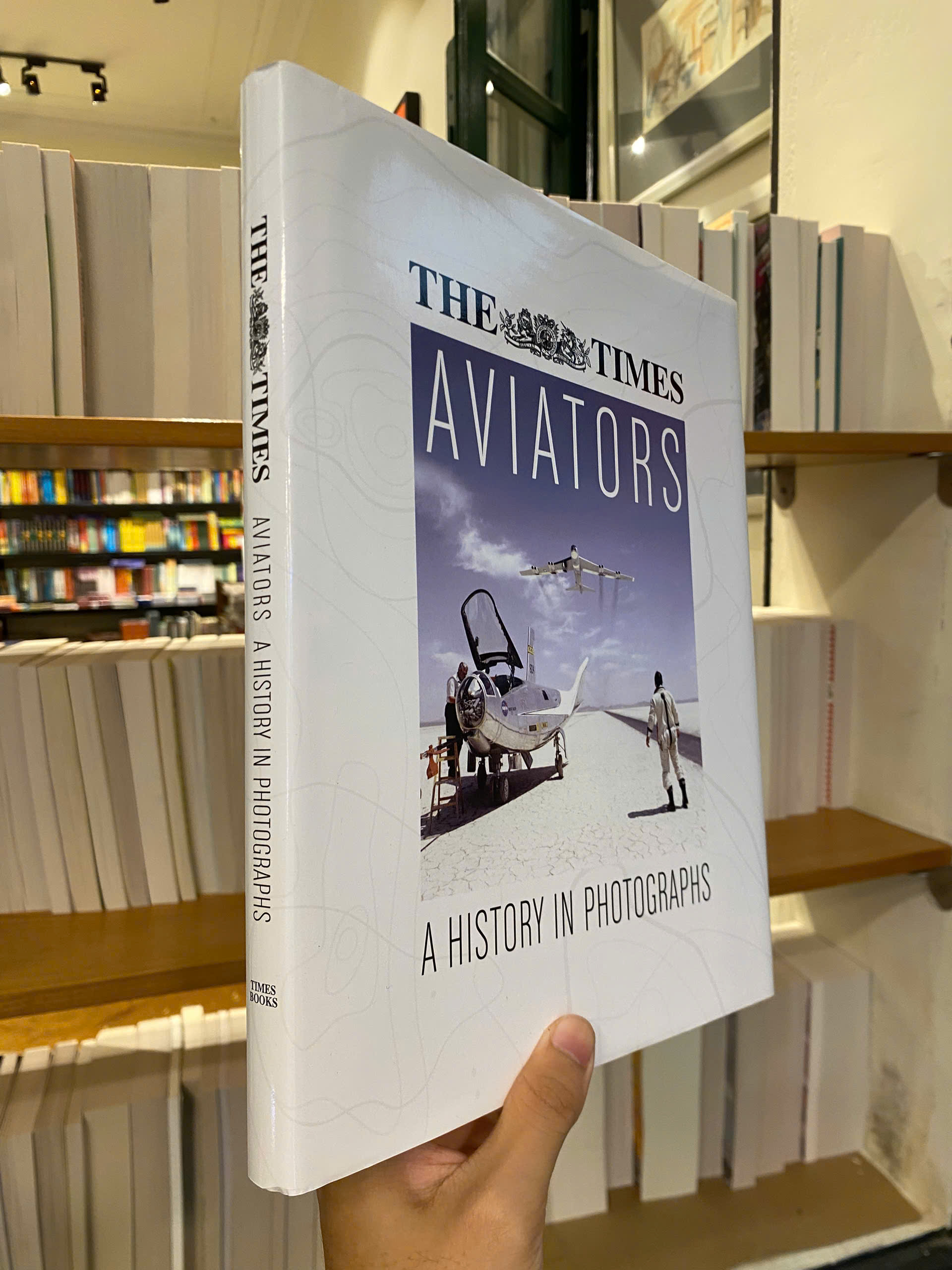 Sách - Aviators A History In Photographs by Michael J H Taylor - History book in English - Bìa Cứng