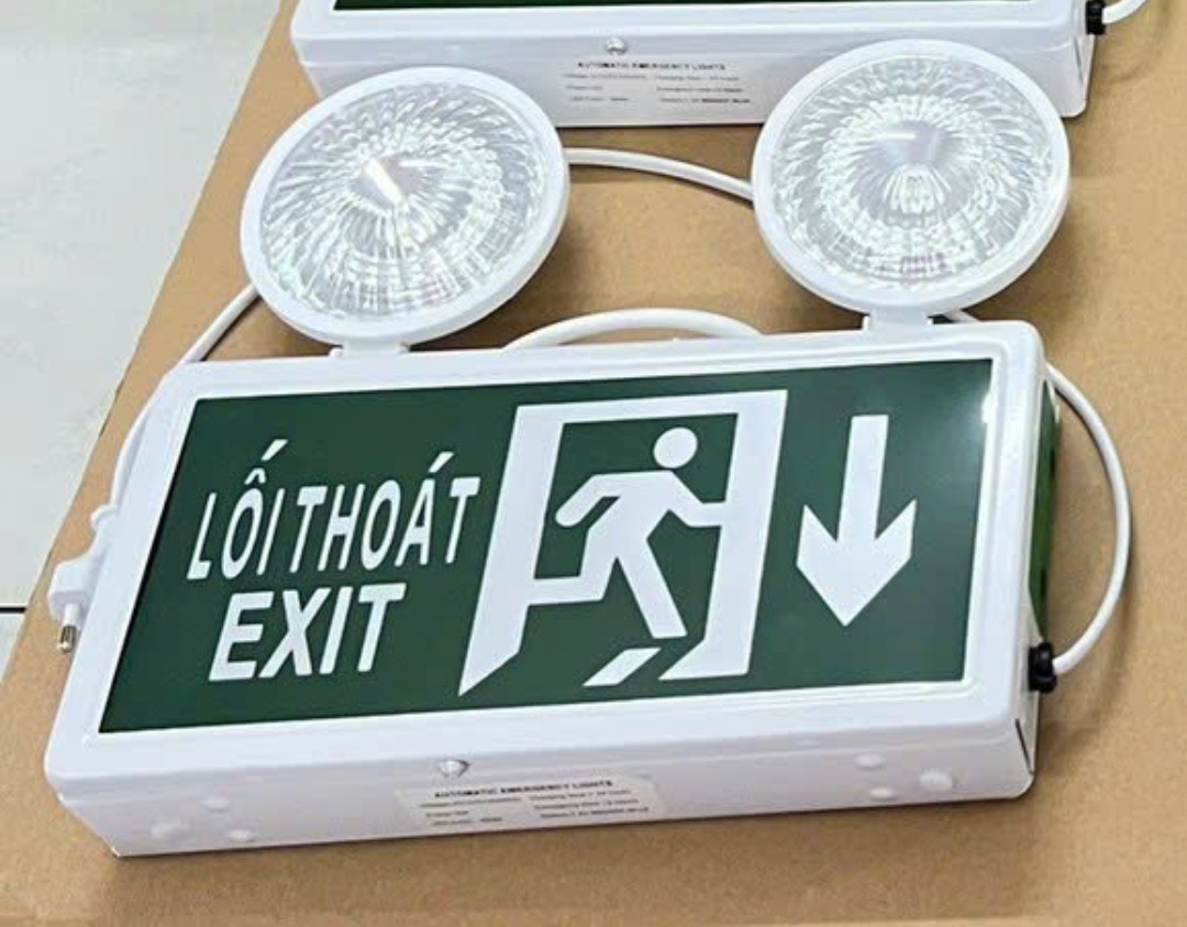 Đèn lối thoát ,đèn thoát hiểm,đèn mắt ếch,đèn khẩn cấp,đèn lối thoát exit mũi tên chỉ xuống. hình ảnh đúng với sản phẩm hàng có sẵn