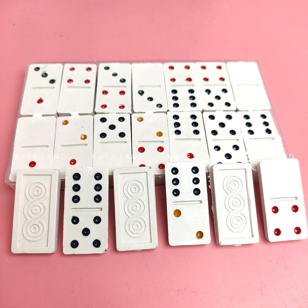 Bộ Cờ Domino 28 quân màu trắng chất liệu nhựa quân cờ được làm tỉ mỉ an toàn