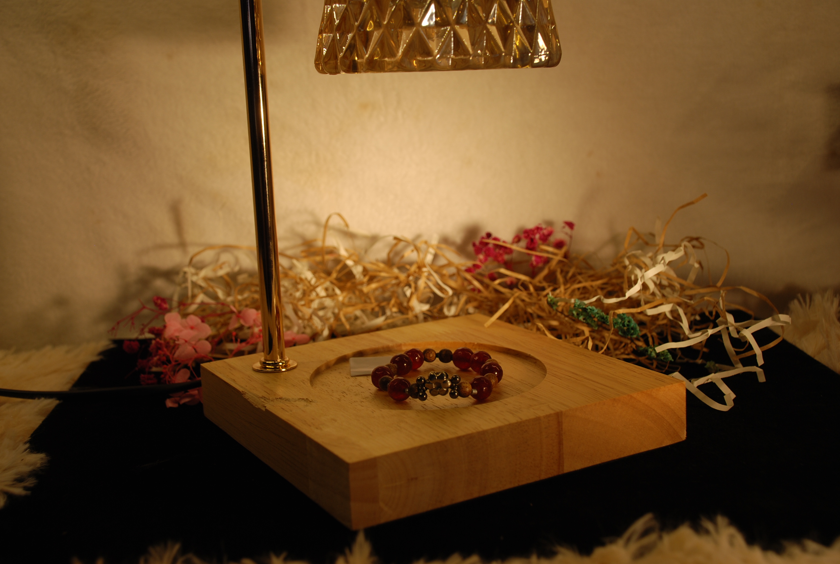 Vòng tay phong thủy Flower