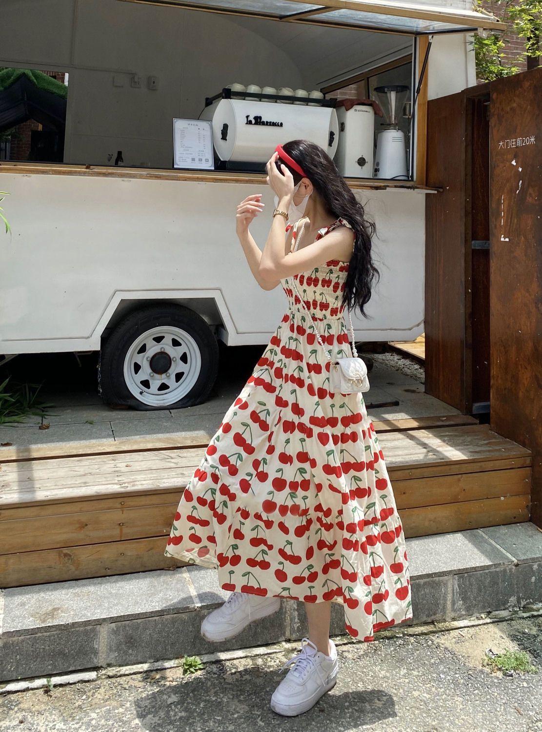 TOBE1SHOP Váy treo 2023 Sinh viên mùa hè Hundred Hiển thị Skinny Thời trang Pleated Dễ thương Cherry hoa đầm cô gái