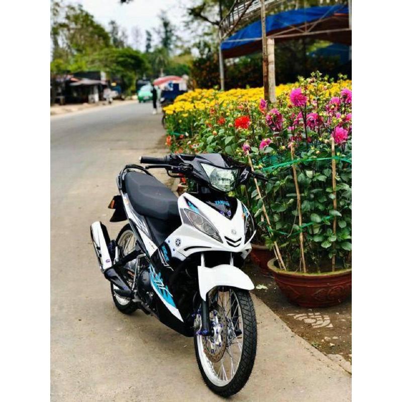 Tem exciter 2010 trắng xanh đen