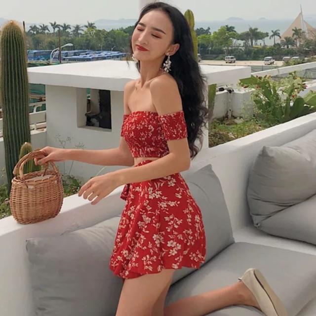 Set áo trễ vai mix chân váy hoa nhí summer 2021