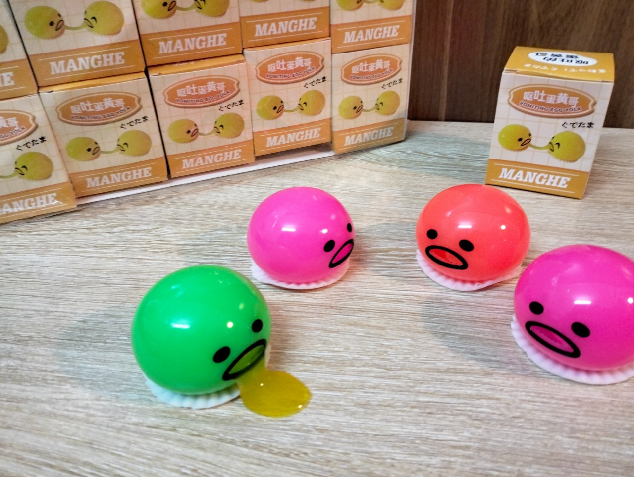 Trứng Lười Hút Nhả Slime Ngộ Nghĩnh Chơi Vui Xả Stress Hiệu Quả Gudetama Squishy Mochi