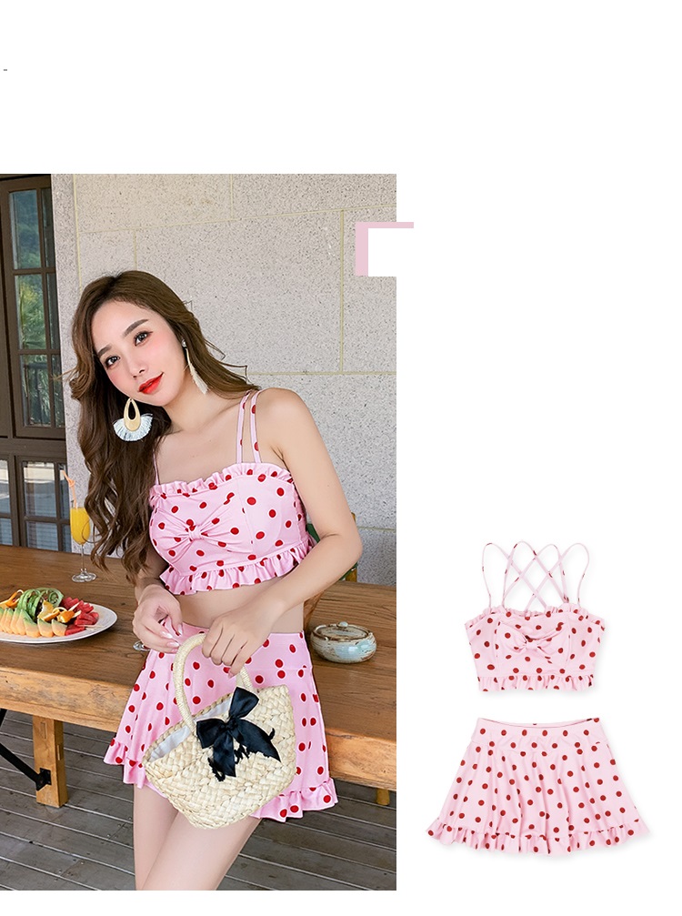 Bikini, Đồ Bơi 2 Mảnh Tôn Da Gồm áo Crop top + Quần giả váy ( BƠI CHẤM BI)