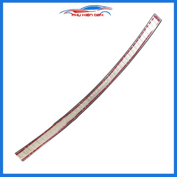 Ốp chống trầy cốp Corolla Cross 2020-2021-2022 Inox mạ crom sáng bóng